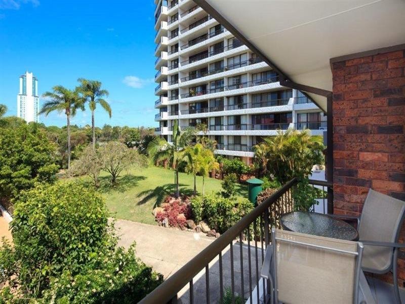 5 Kings Row North. 22 Commodore Drive, Surfers Paradise QLD 4217