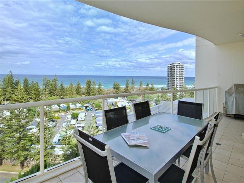 1 Lennie Avenue, Main Beach QLD 4217
