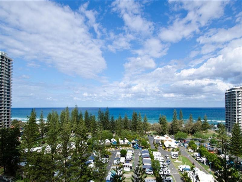 1 Lennie Avenue, Main Beach QLD 4217