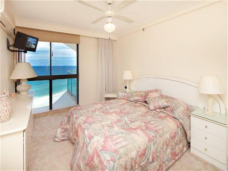 5 Clifford Street, Surfers Paradise QLD 4217