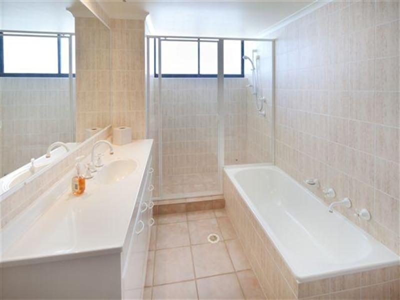 5 Clifford Street, Surfers Paradise QLD 4217