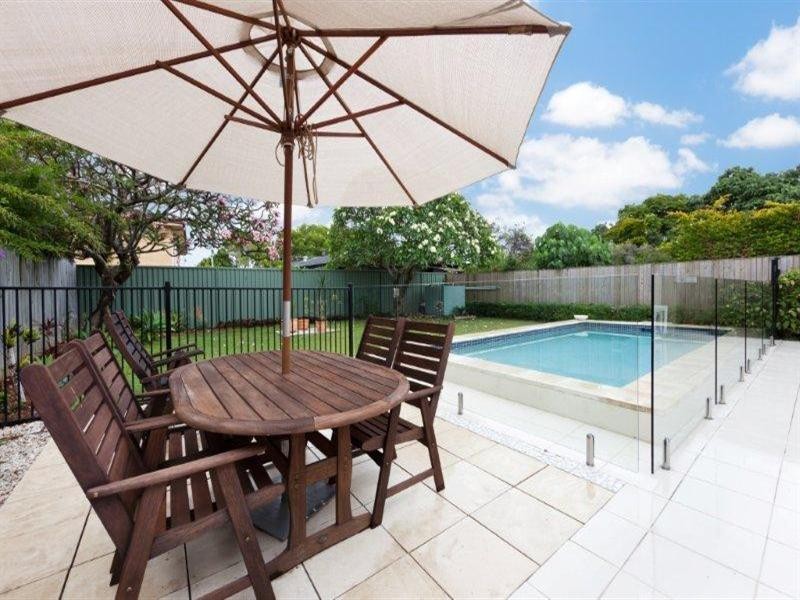 25 Brindisi Avenue, Isle Of Capri QLD 4217