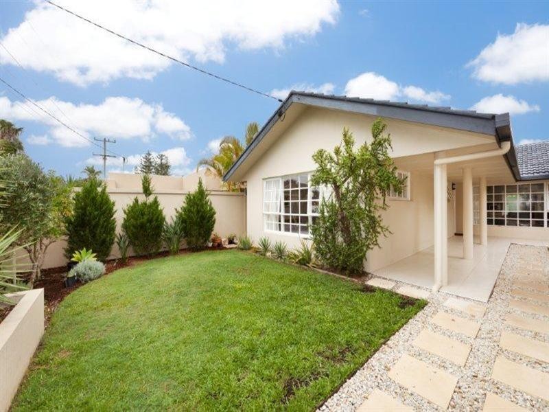 25 Brindisi Avenue, Isle Of Capri QLD 4217