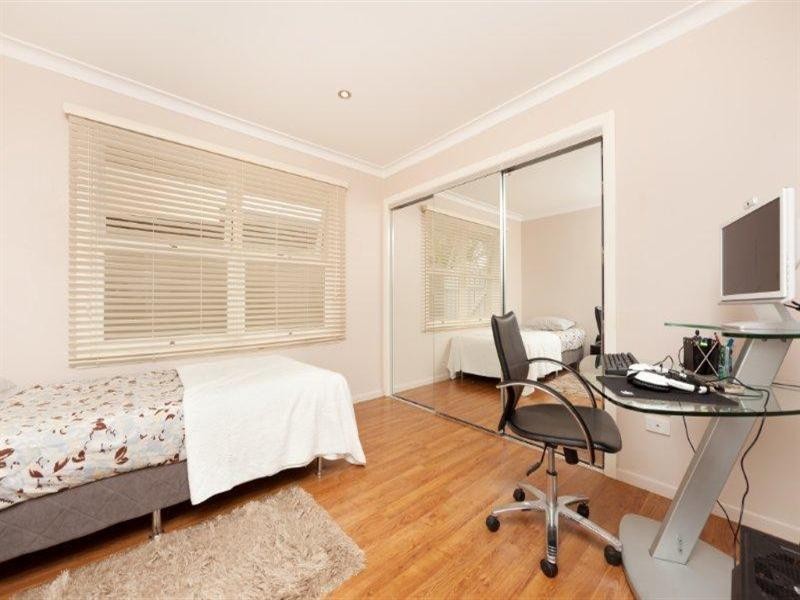 25 Brindisi Avenue, Isle Of Capri QLD 4217