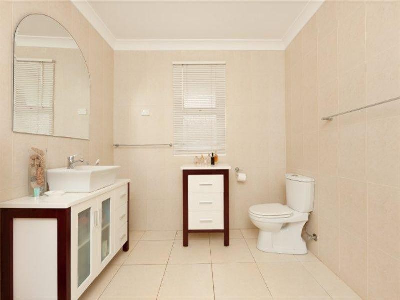 25 Brindisi Avenue, Isle Of Capri QLD 4217