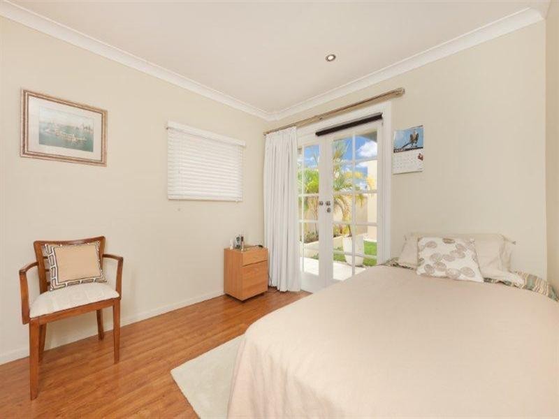 25 Brindisi Avenue, Isle Of Capri QLD 4217