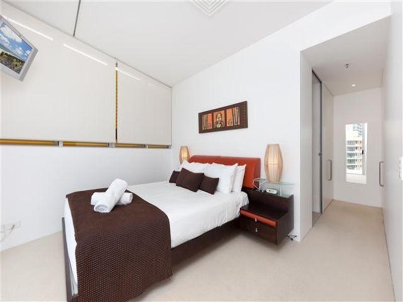 159 Old Burleigh Road, Broadbeach QLD 4218