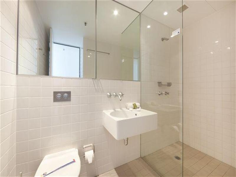 159 Old Burleigh Road, Broadbeach QLD 4218
