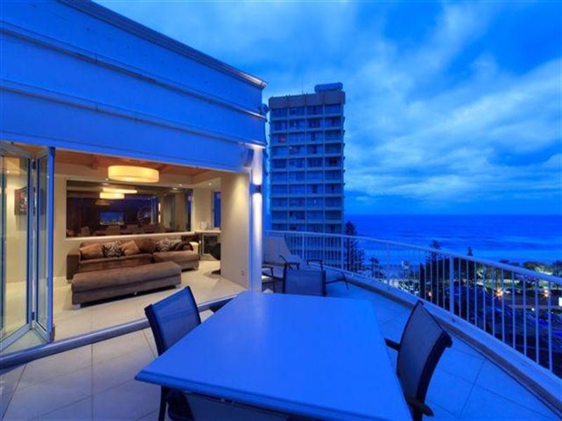 7 Elkhorn Avenue, Surfers Paradise QLD 4217