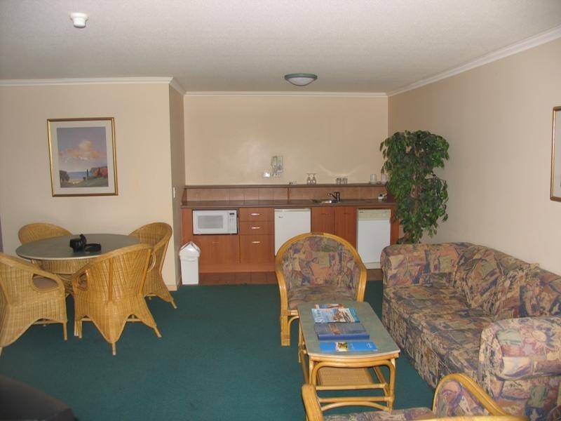 321 Australis Sovereign -Ferny Avenue, Surfers Paradise QLD 4217