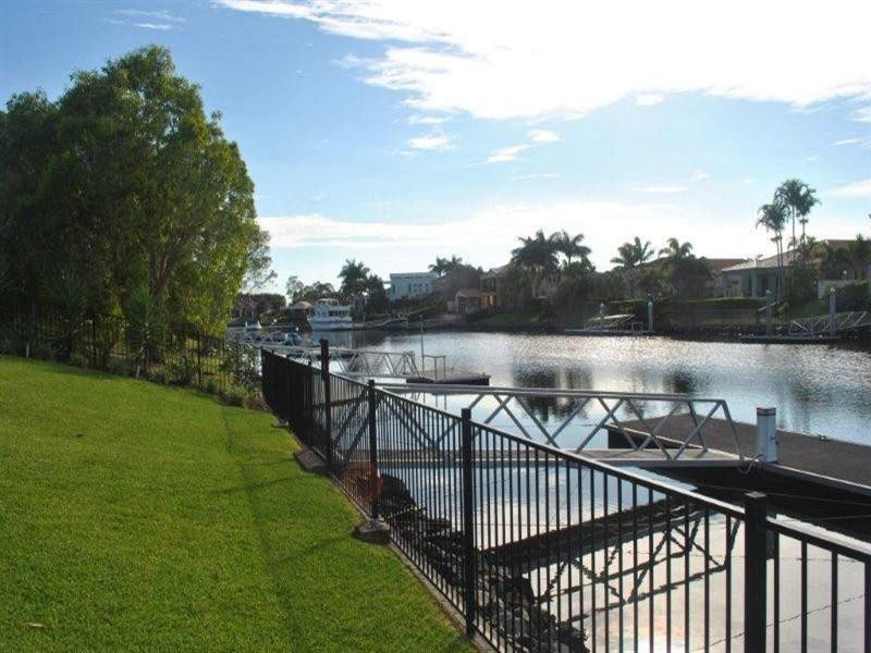 1100 Beechwood Drive, Hope Island QLD 4212