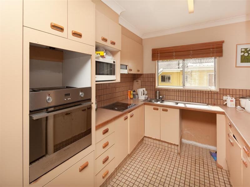 39 Dowling Drive, Southport QLD 4215