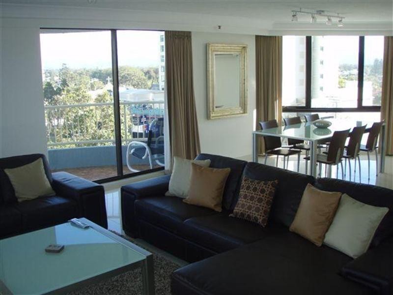 30 Laycock Street, Surfers Paradise QLD 4217