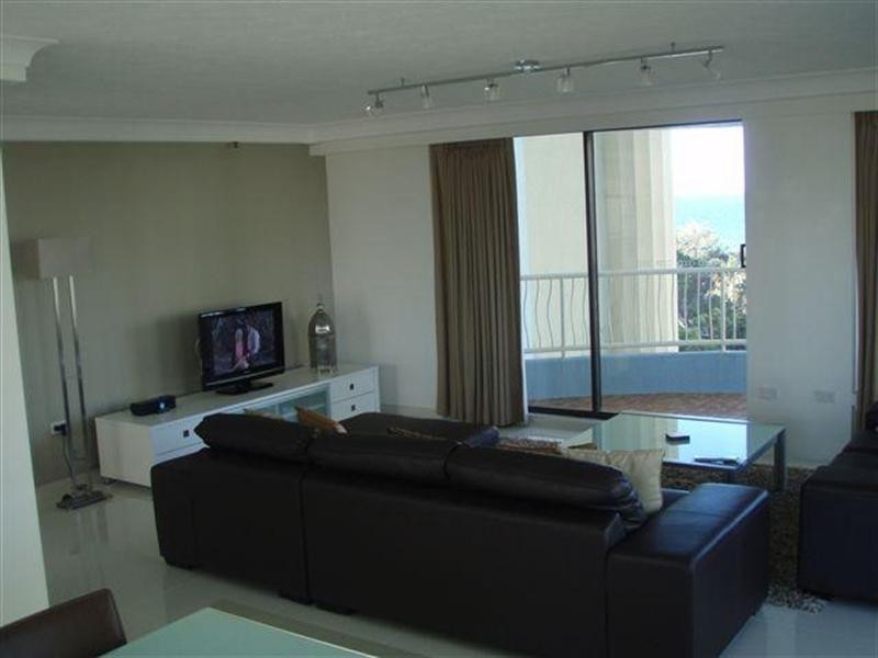 30 Laycock Street, Surfers Paradise QLD 4217