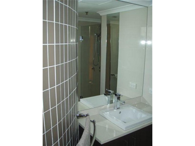 30 Laycock Street, Surfers Paradise QLD 4217