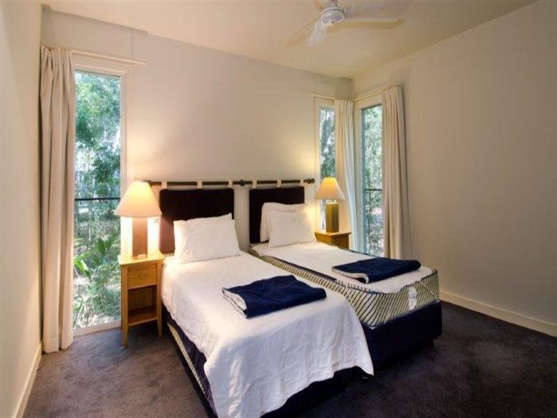 South Stradbroke QLD 4216