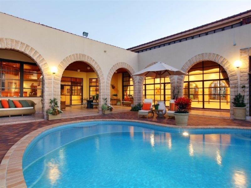 26 Marseille Court, Sorrento QLD 4217