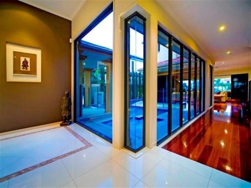 2329 Cressbrook Drive, Hope Island QLD 4212