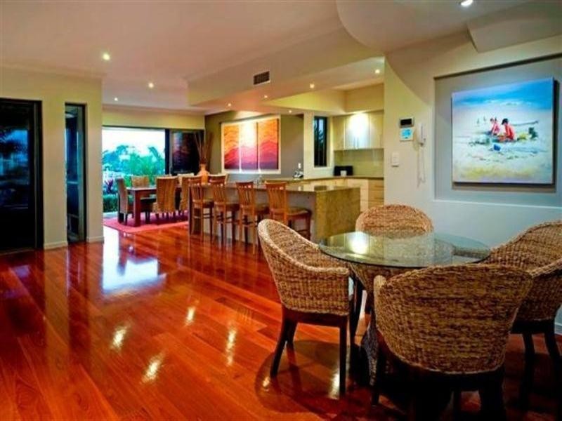 2329 Cressbrook Drive, Hope Island QLD 4212