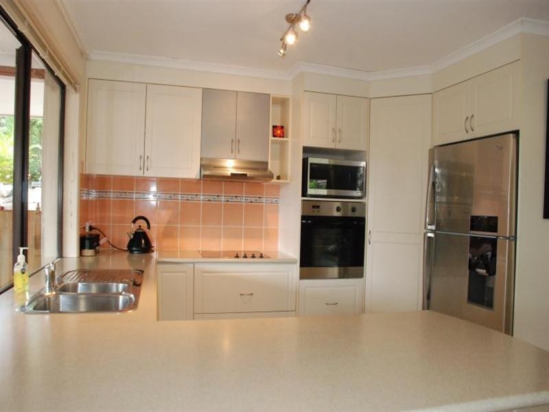 8 Robe Court Helensvale, Helensvale QLD 4212