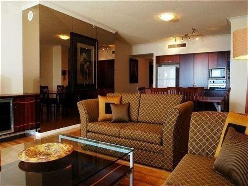 23 Ferny Avenue, Surfers Paradise QLD 4217