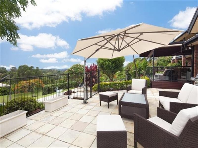 8 Duchess Court, Tallai QLD 4213