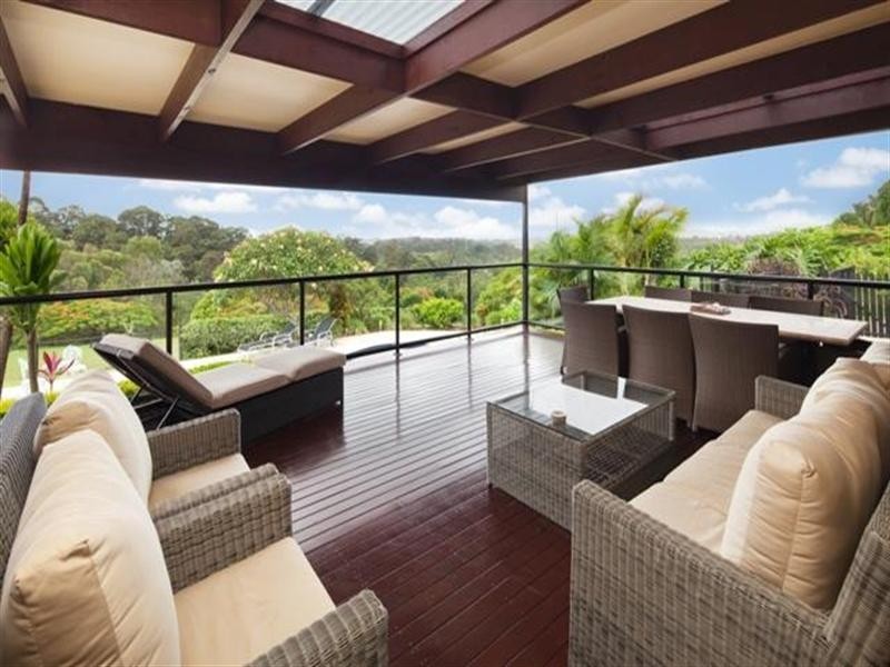 8 Duchess Court, Tallai QLD 4213