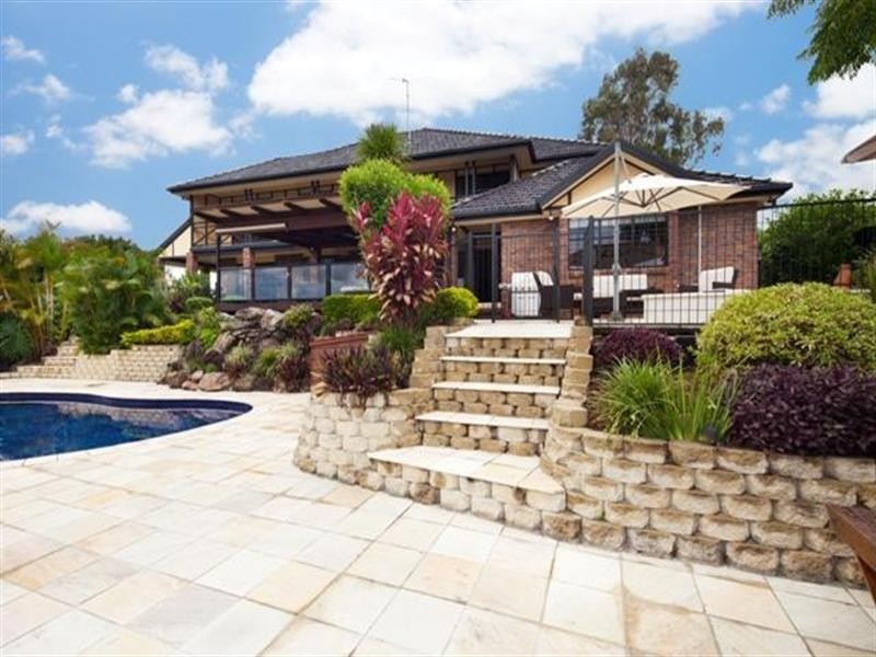 8 Duchess Court, Tallai QLD 4213