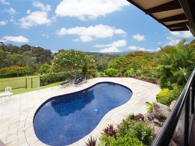 8 Duchess Court, Tallai QLD 4213