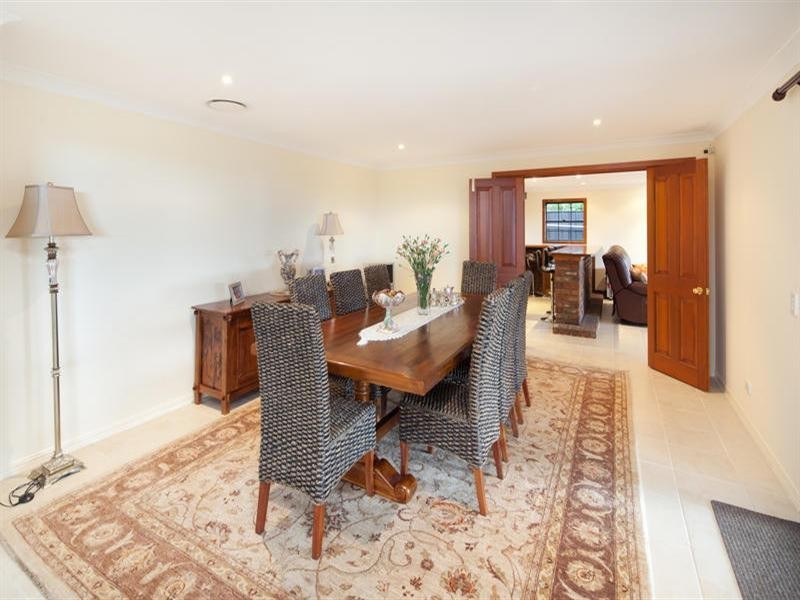 8 Duchess Court, Tallai QLD 4213