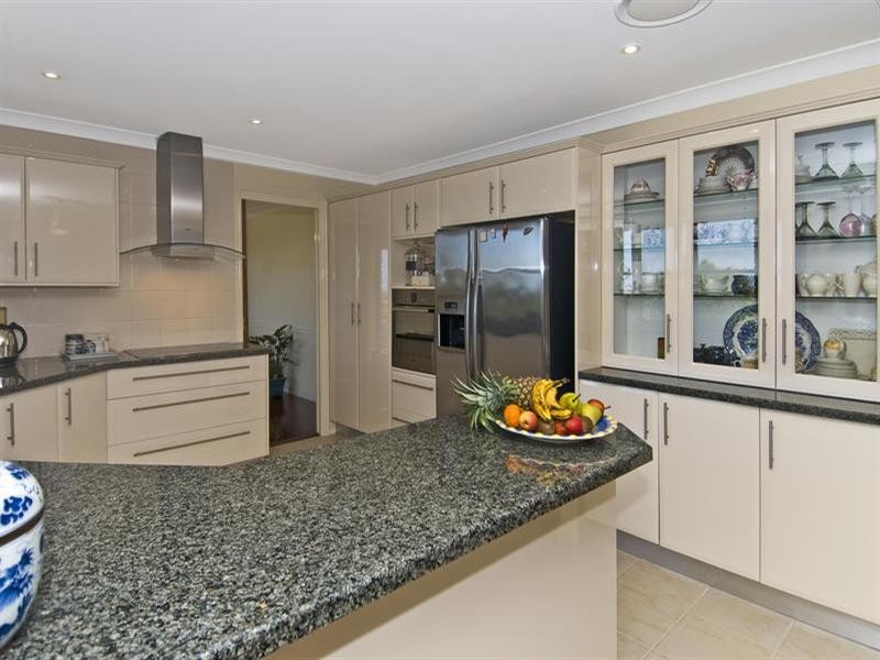 8 Duchess Court, Tallai QLD 4213