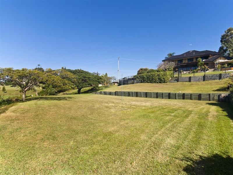 8 Duchess Court, Tallai QLD 4213