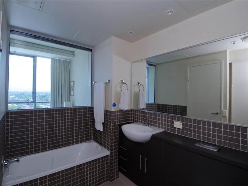 1305 360 Marine Parade, Labrador QLD 4215