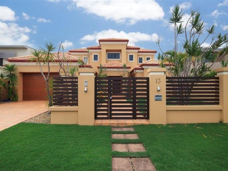 13 Annies Court, Benowa QLD 4217