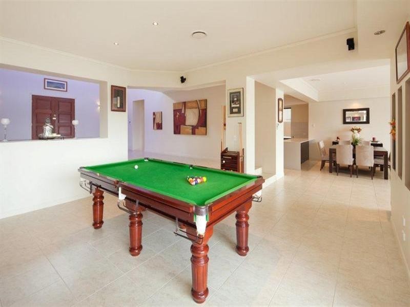 13 Annies Court, Benowa QLD 4217