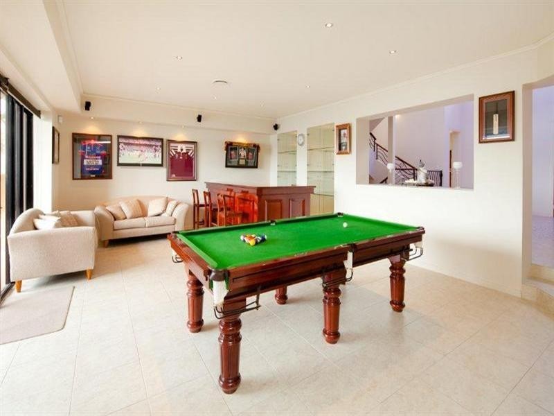 13 Annies Court, Benowa QLD 4217