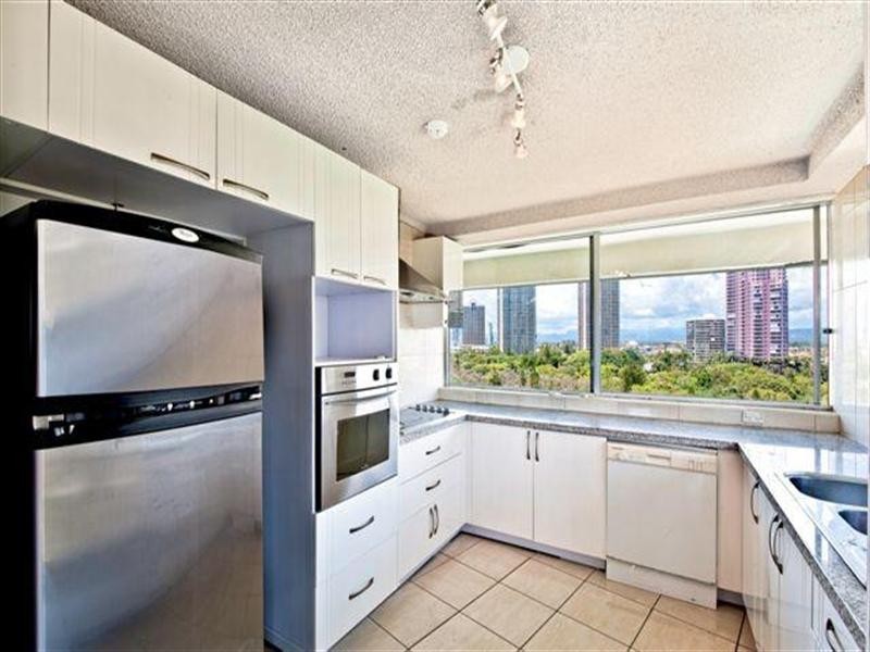 3490 Main Beach Parade – Ocean Park Towers, Main Beach QLD 4217
