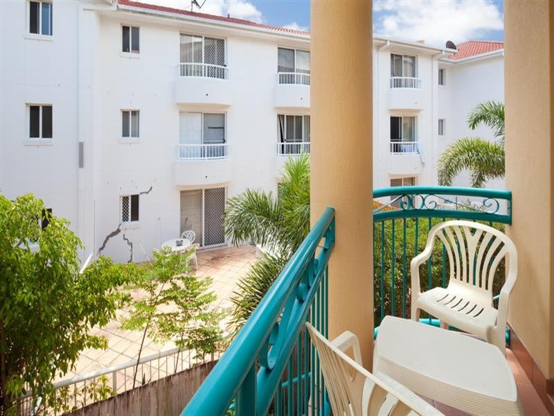 40 Burra Street, Surfers Paradise QLD 4217