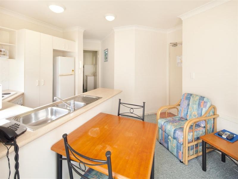 40 Burra Street, Surfers Paradise QLD 4217