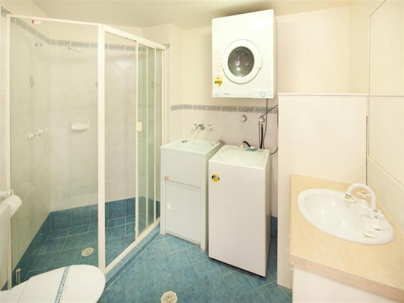 40 Burra Street, Surfers Paradise QLD 4217