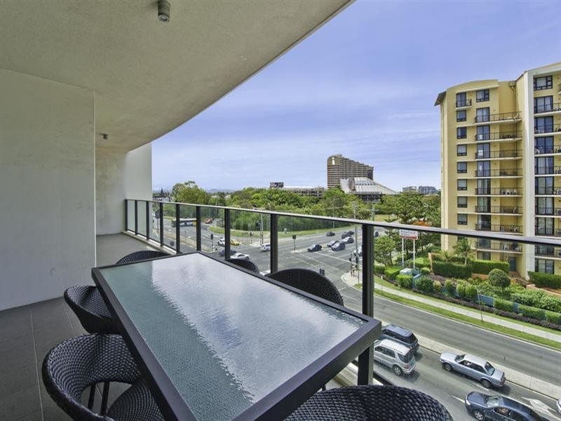 22 Surf Parade, Broadbeach QLD 4218