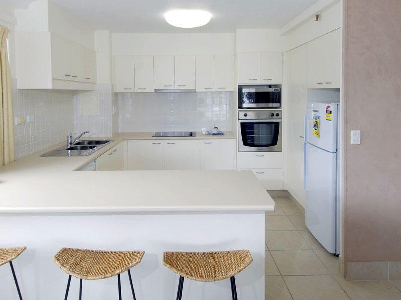 102 Zenith. The Esplanade, Surfers Paradise QLD 4217