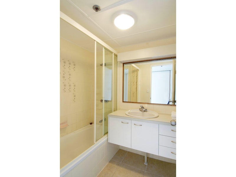 102 Zenith. The Esplanade, Surfers Paradise QLD 4217