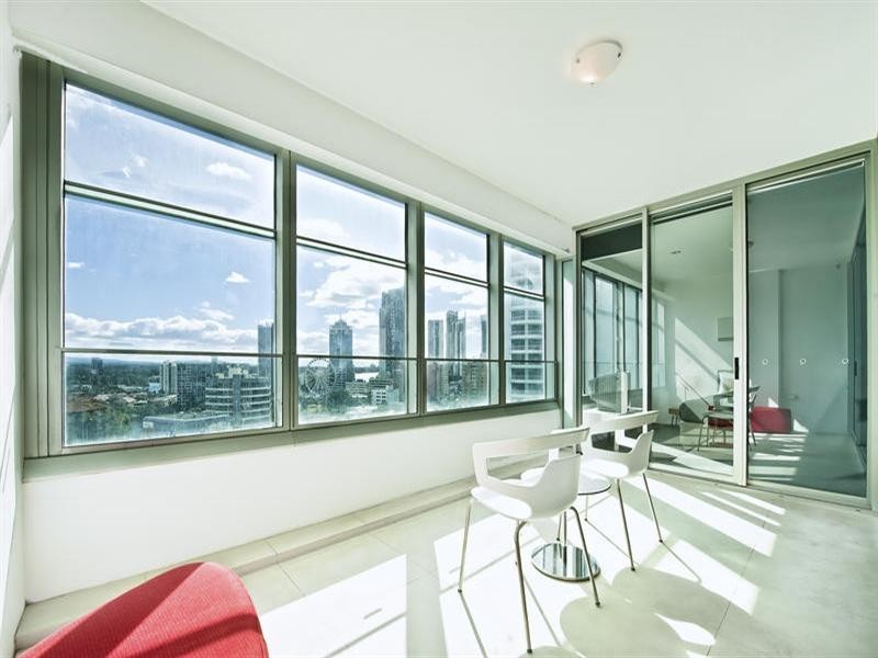 9 Hamilton Avenue, Surfers Paradise QLD 4217