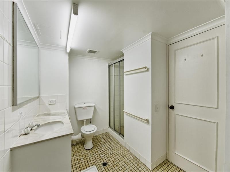 2940 Gold Coast Highway, Surfers Paradise QLD 4217