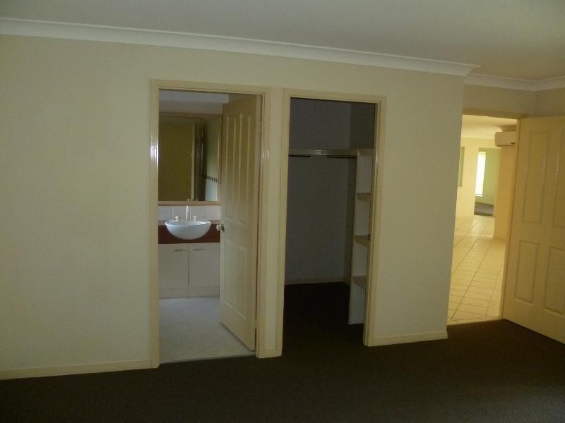 6 Keneally Street, Maudsland QLD 4210