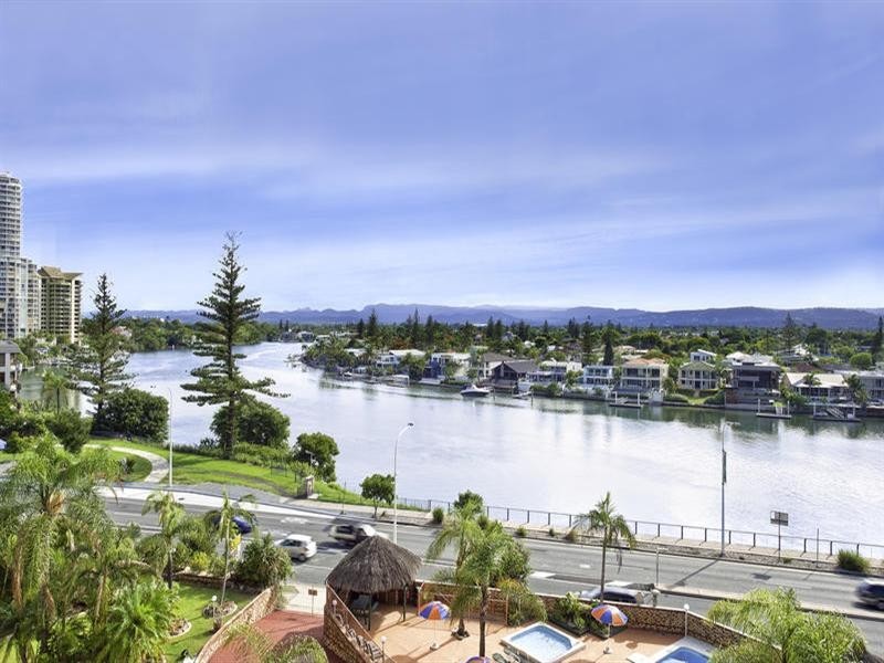 33 Thornton Street, Surfers Paradise QLD 4217