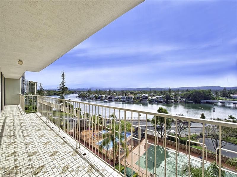 33 Thornton Street, Surfers Paradise QLD 4217