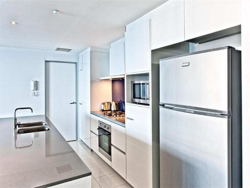 9 Ferny Avenue – Circle On Cavill, Surfers Paradise QLD 4217