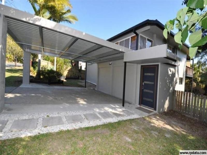 3 Grevillia Avenue, Southport QLD 4215